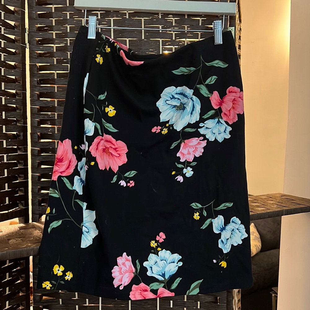Floral stretch skirt